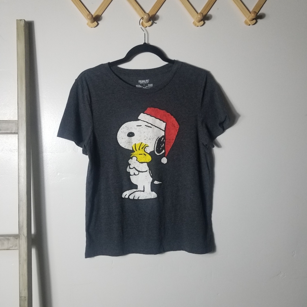PEANUTS SNOOPY GRAY CHRISTMAS SHIRT SIZE LARGE